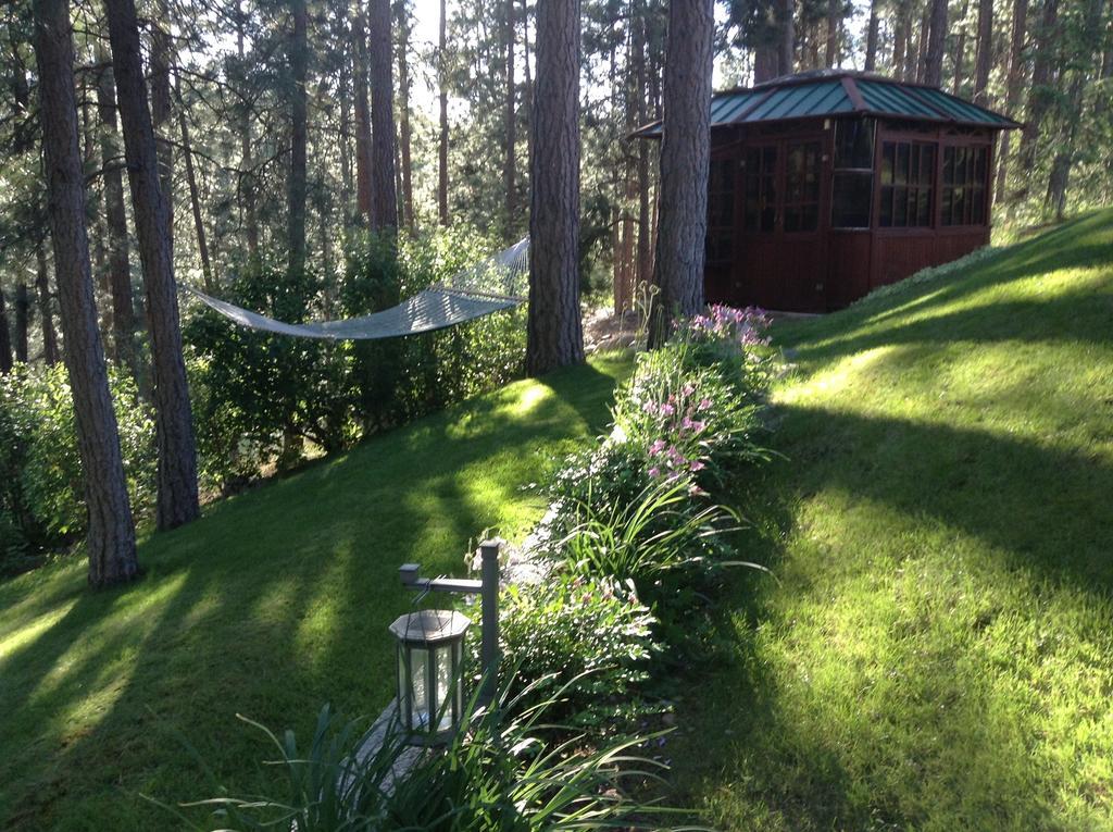 River Cove Elegant Waterfront Bed & Breakfast Post Falls Bagian luar foto