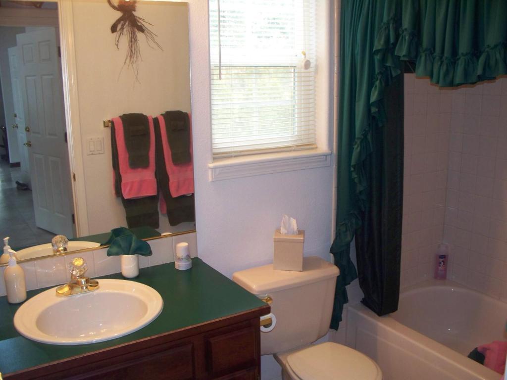 River Cove Elegant Waterfront Bed & Breakfast Post Falls Ruang foto