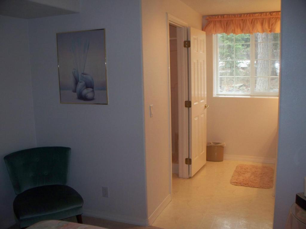 River Cove Elegant Waterfront Bed & Breakfast Post Falls Ruang foto